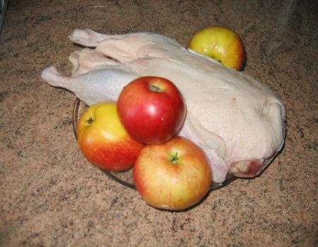 Як приготувати качку з яблуками