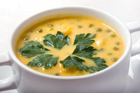 Як приготувати гороховий суп з копченостями